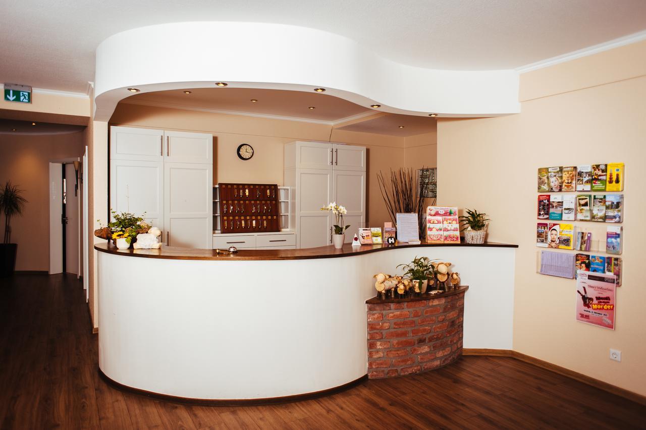 Hotel-Restaurant Fuchs Handeloh Bagian luar foto