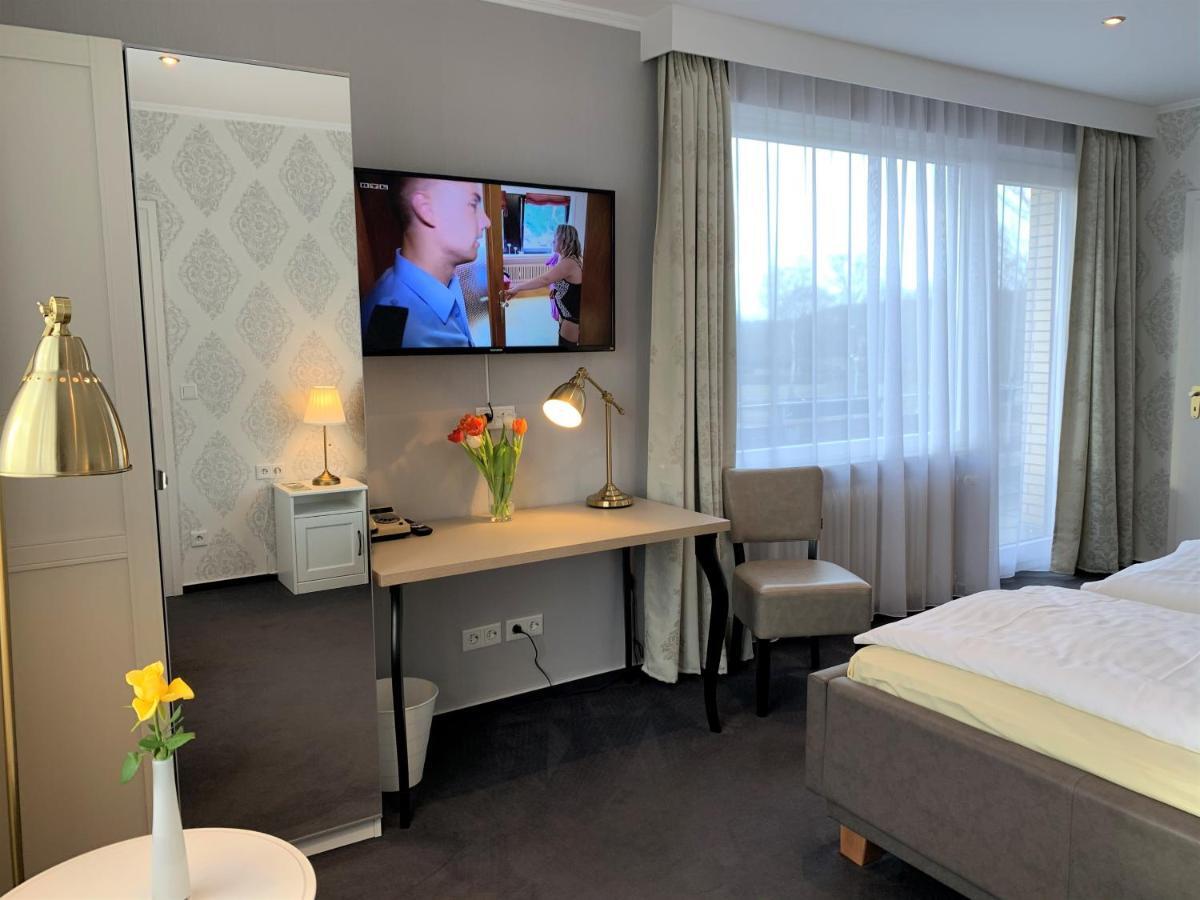 Hotel-Restaurant Fuchs Handeloh Bagian luar foto
